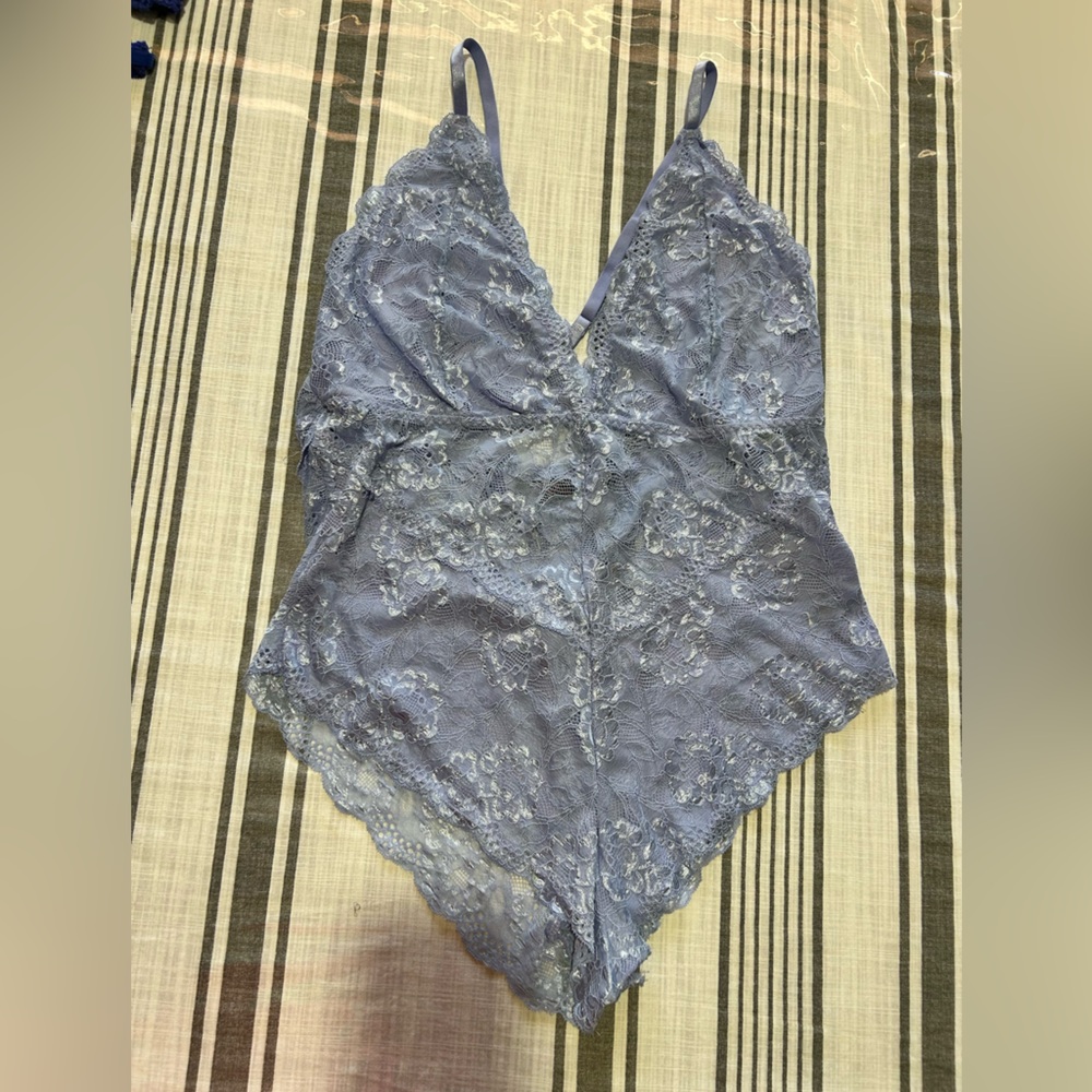 Elegant Lace Women's Teddy in Lilac size XXXL